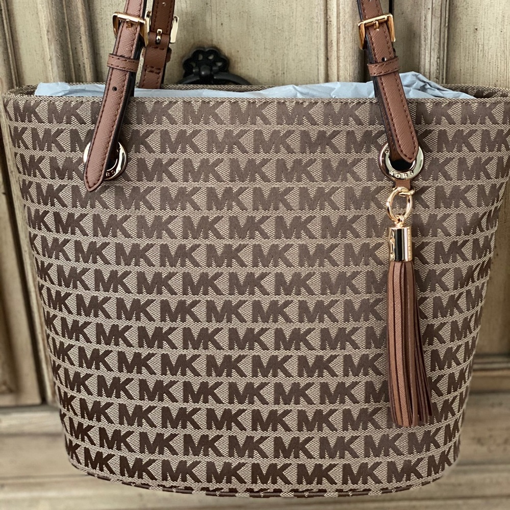 Brand new with tags Michael Kors Jet Set
